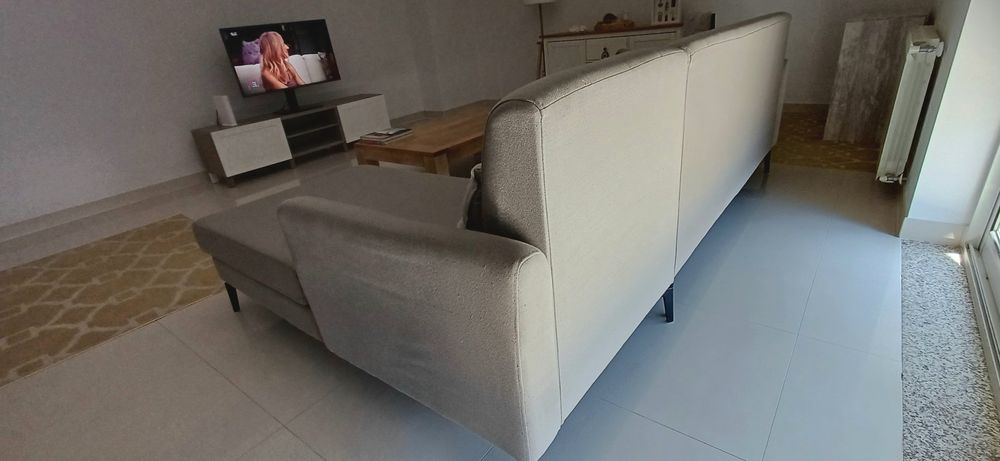Sofá com chaise feito por medida