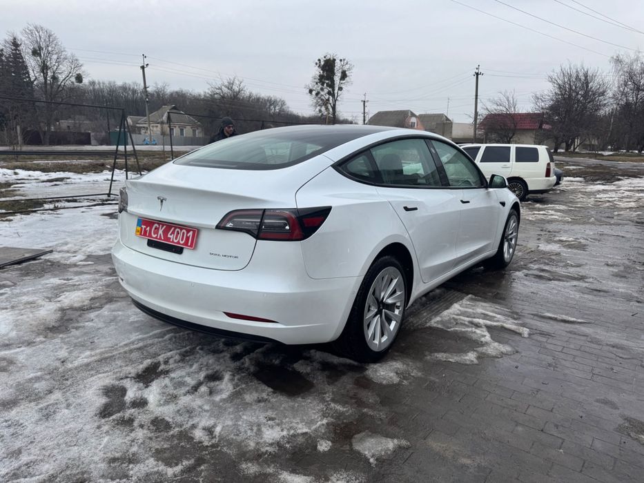 Продам Тesla model 3