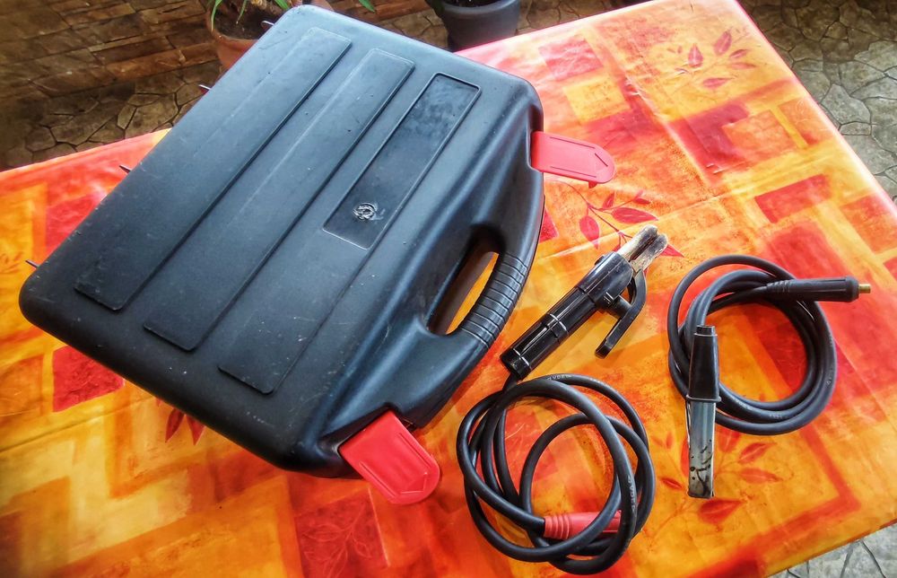 Máquina de Soldar Inverter Saurium MMA-200E