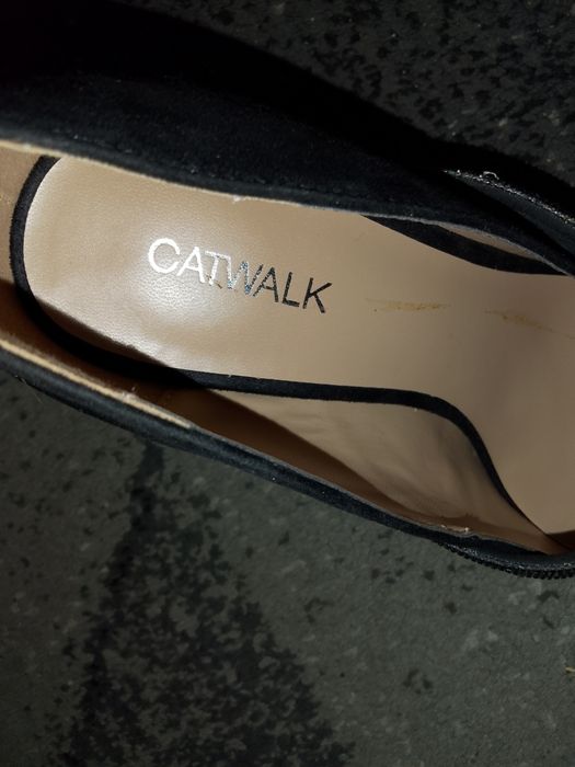 Czarne ZAMSZOWE  buty szpilka  CATWALK