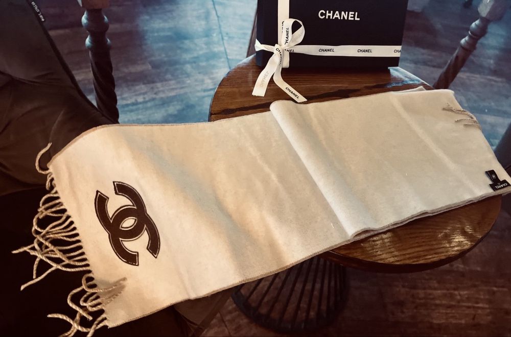Шарф  Chanel , Оригинал