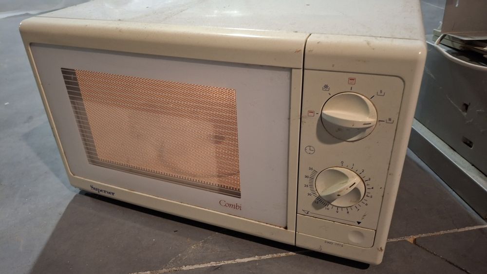 Dois Microondas (conjunto)