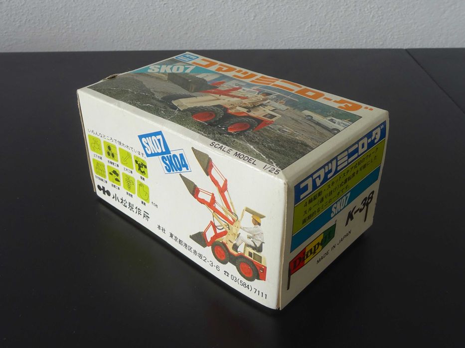 1:25 Diapet Komatsu SK07 Mini-Carregadora