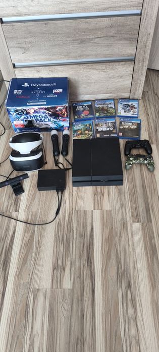 Konsola PS4 plus VR plus dodatki