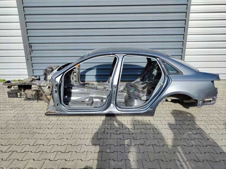 Четверть левая правая передняя задняя Audi A4 B9 чверть ліва права