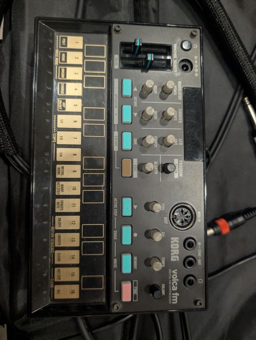Vendo korg volca FM versão 1