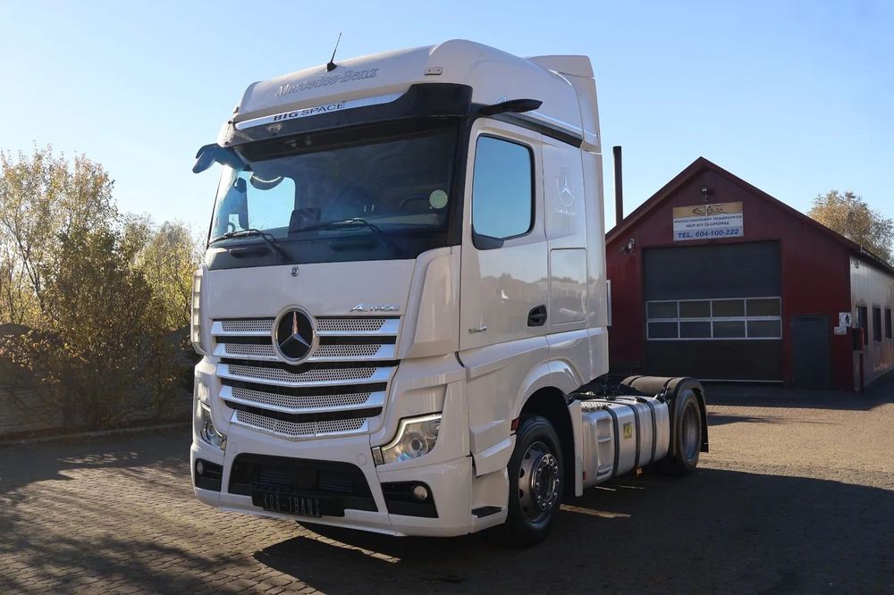 Mercedes-Benz