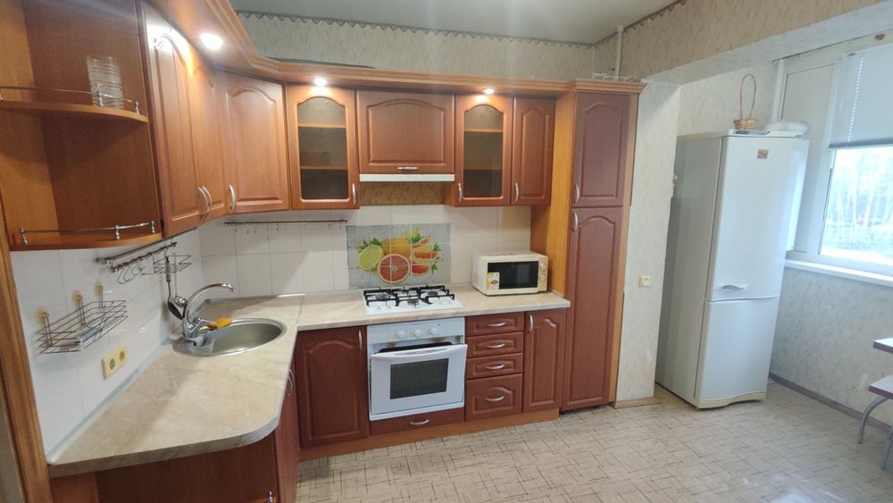 Затишна 2кімн. квартира з індивідуальним опаленнямв центрі Вишневого