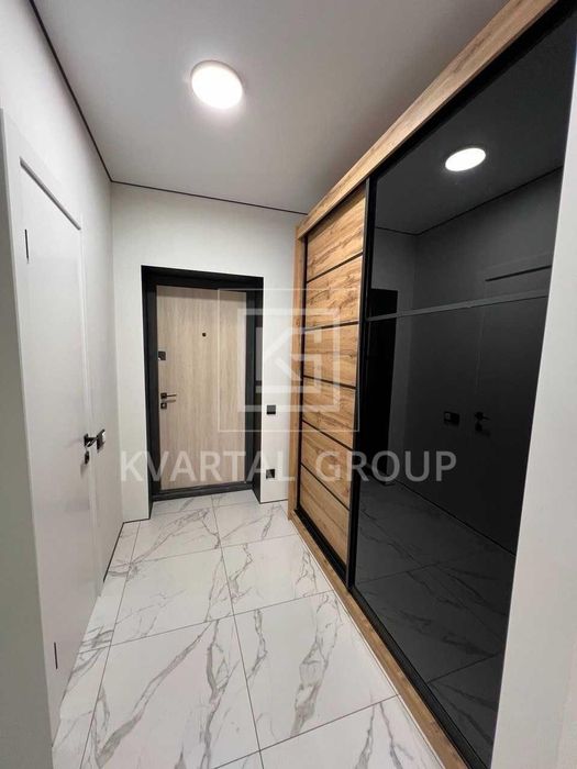 Без комісії. Нова студія з ремонтом. ЖК Молодість