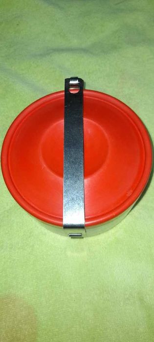Lunchbox with Closure442547203274844161