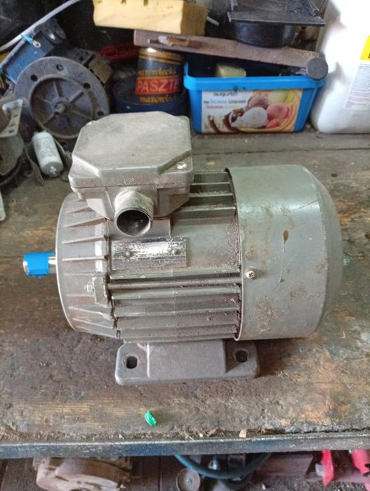 Silnik 0,75 kW 1400 obr 400V