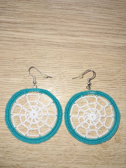 Szydełkowe kolczyki koła zielone pajęczyna