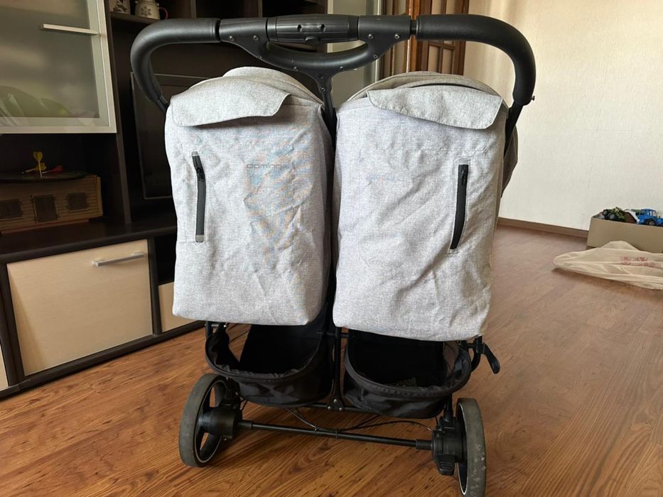 Дитяча коляска для двійні EasyGo