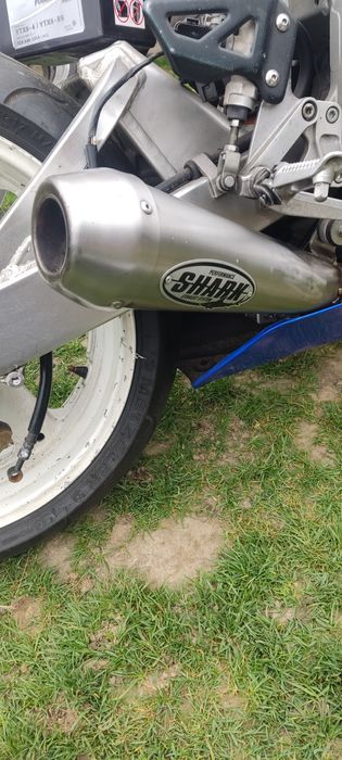 Suzuki GSX-R 750 K2 wydech shark