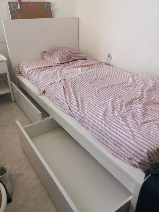 Cama Solteiro MALM Ikea