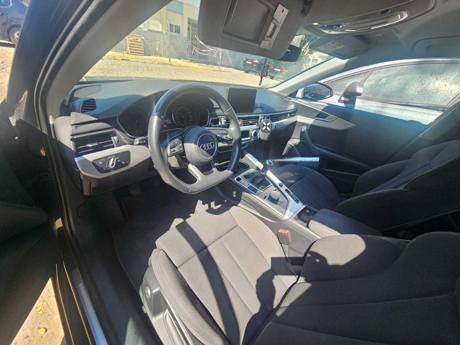 Audi A4 Sport de 2017 com 120.000kms