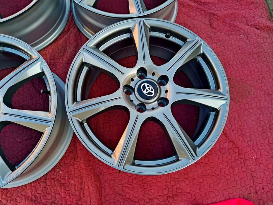 ALUFELGI 17' TOYOTA Corolla AURIS Avensis - ET40 - 5x114,3 -igła