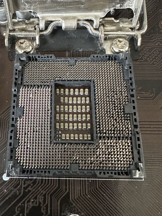 Płyta główna MSI Z370-A PRO uszkodzony socket!!!