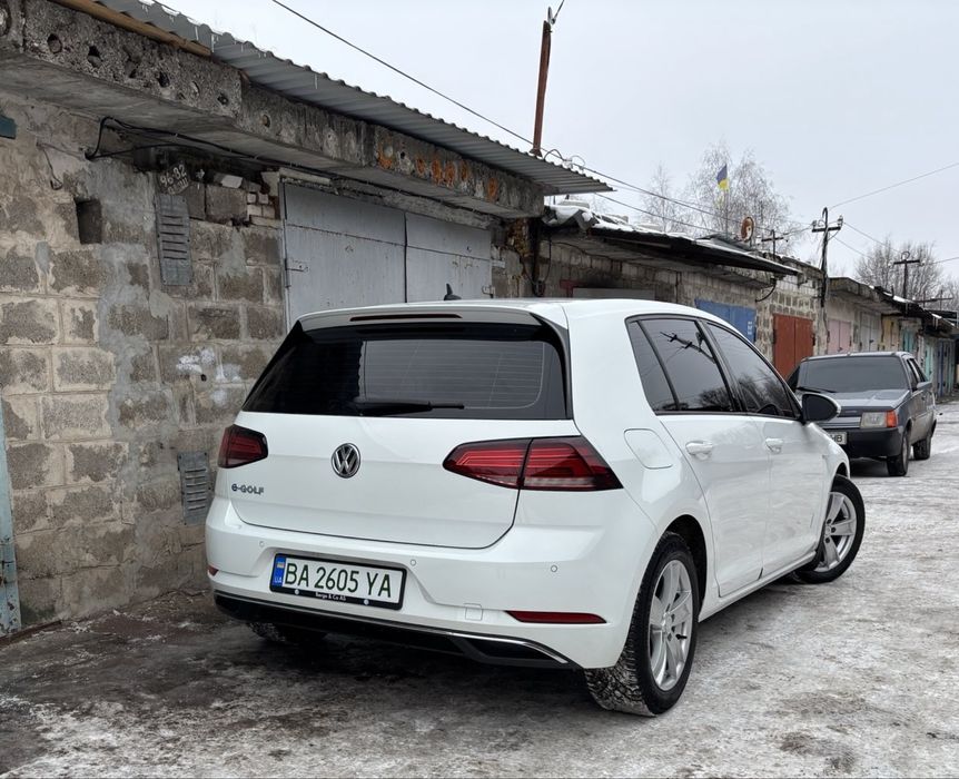 Volkswagen e-Golf 2017