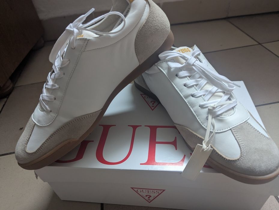 Buty Guess rozmiar 44