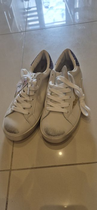 Nowe buty sportowe 36