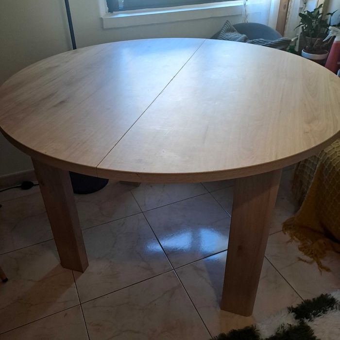 Mesa de jantar extensível