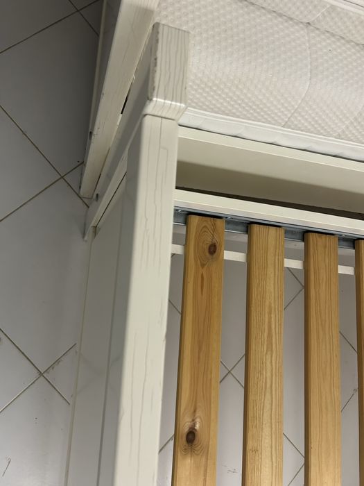 Cama branca solteiro ikea