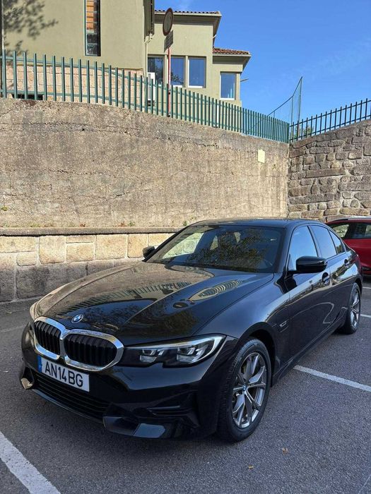 BMW 320 e Corporate Edition Auto | 12/2021 | Preto