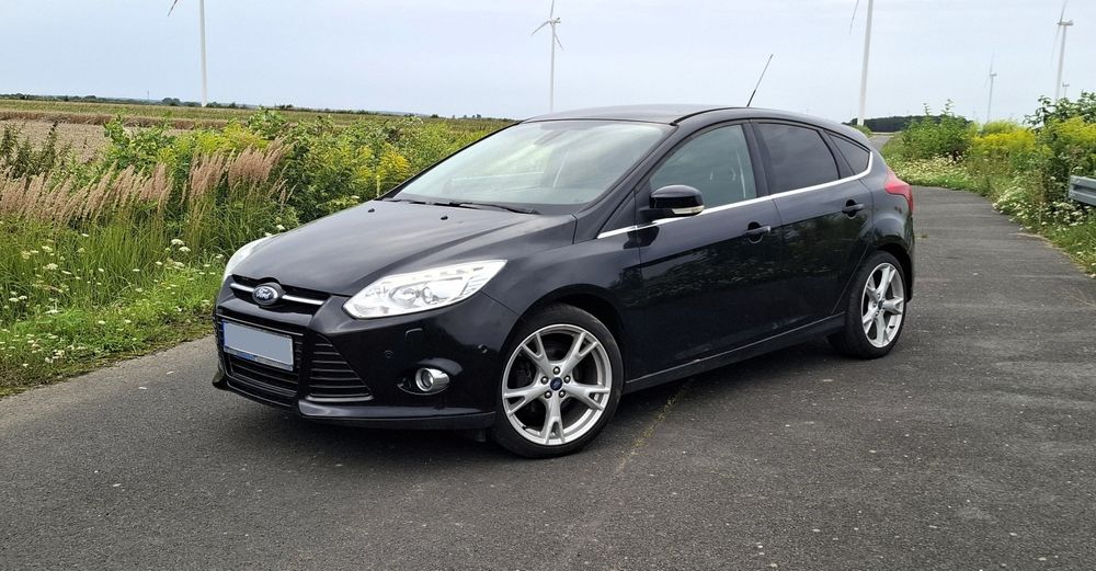 Ford Focus 125 km FULL LED po remoncie AutoPark 2xPDC