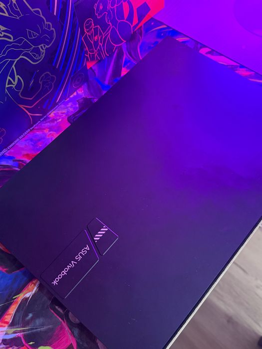 ASUS Vivobook 16 1 TB de SSD. 16 GB de RAM i7