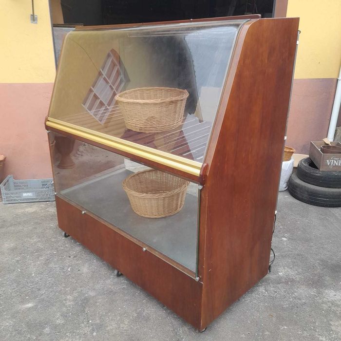 Móvel expositor de padaria, pastelaria e afins