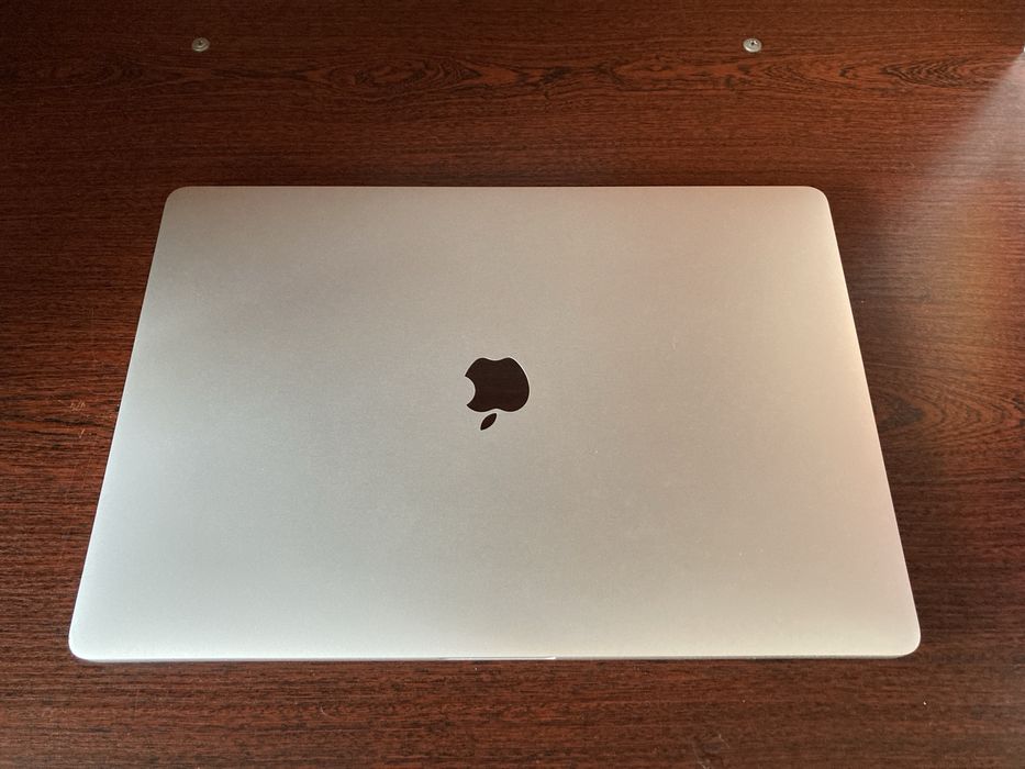 Macbook Pro "16 2019 | 16/512 | Intel Core i7 | Radeon Pro 5300M