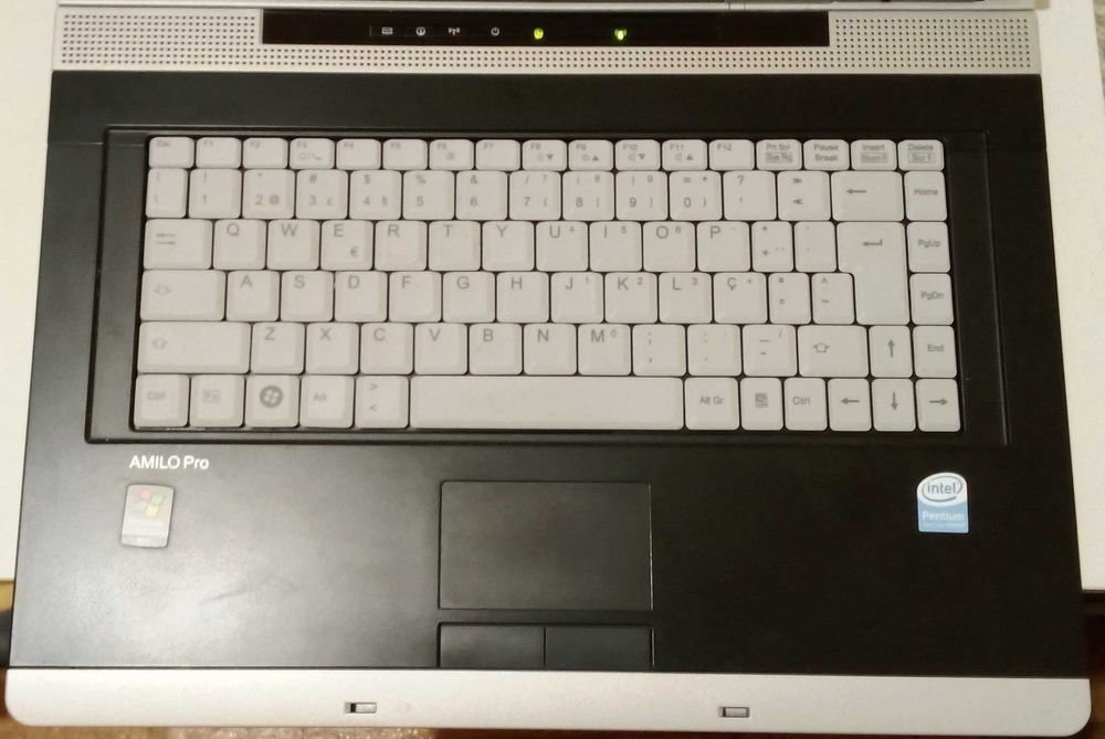 fujitsu siemens amilo pro v3515