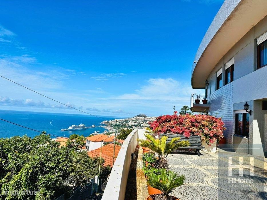 Moradia T4 +1 na Pedra Sina com vista mar