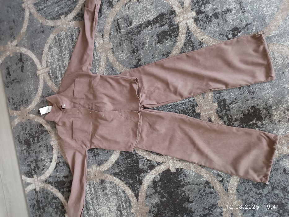 Костюм для дівчинки