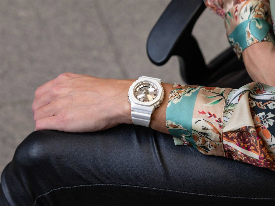 Часы Casio GMA-P2100ST-7A ! Оригинал! Фирменная гарантия 2 года!