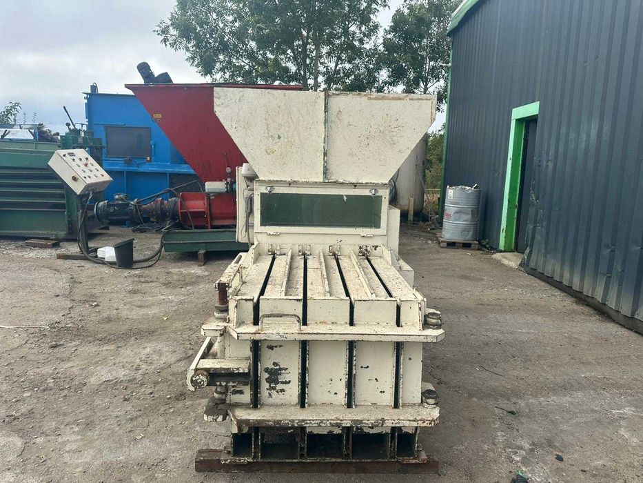 Belownica , prasa hydrauliczna