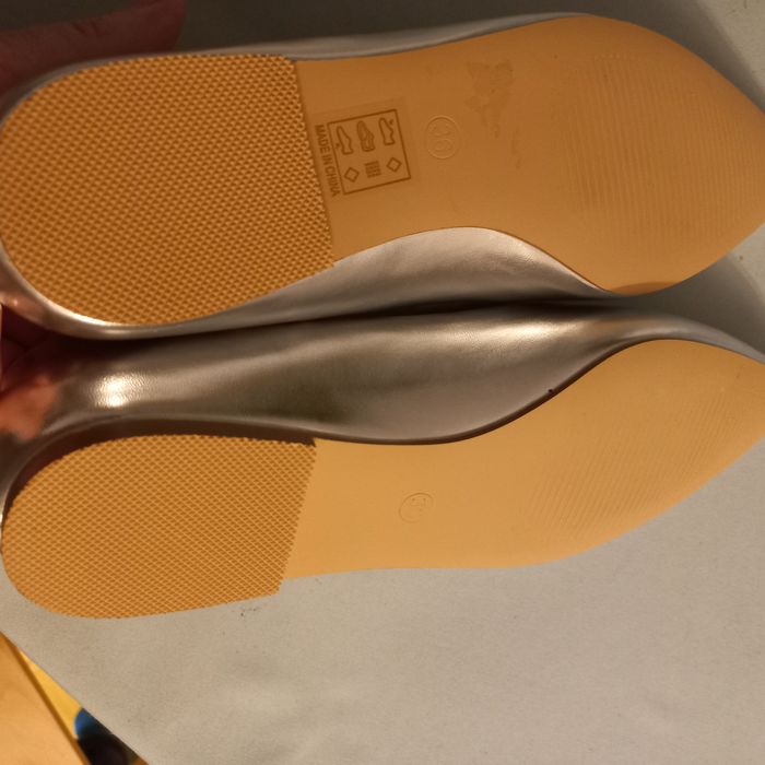 Baleriny srebrne buciki rozm 36 i 37 nowe