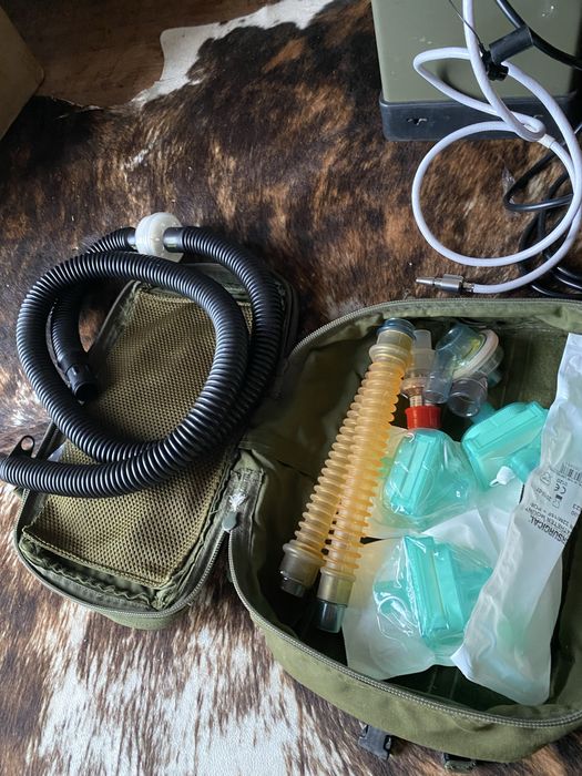 Апарат ИВЛ транспортный Smiths Medical  Pneupac  CompPAC 200 военный