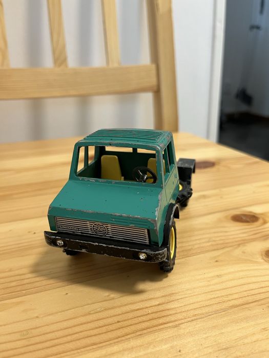Машинка Britains LTD
