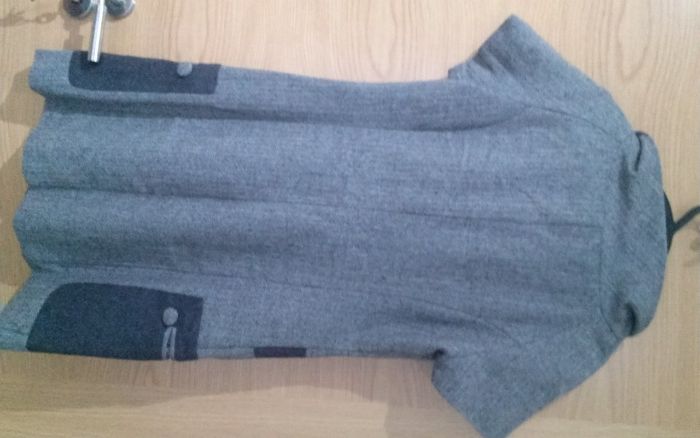 Vestido em fazenda Cinzento