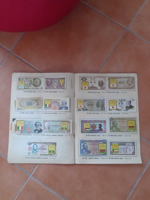 caderneta notas de banco de todo o mundo antiga