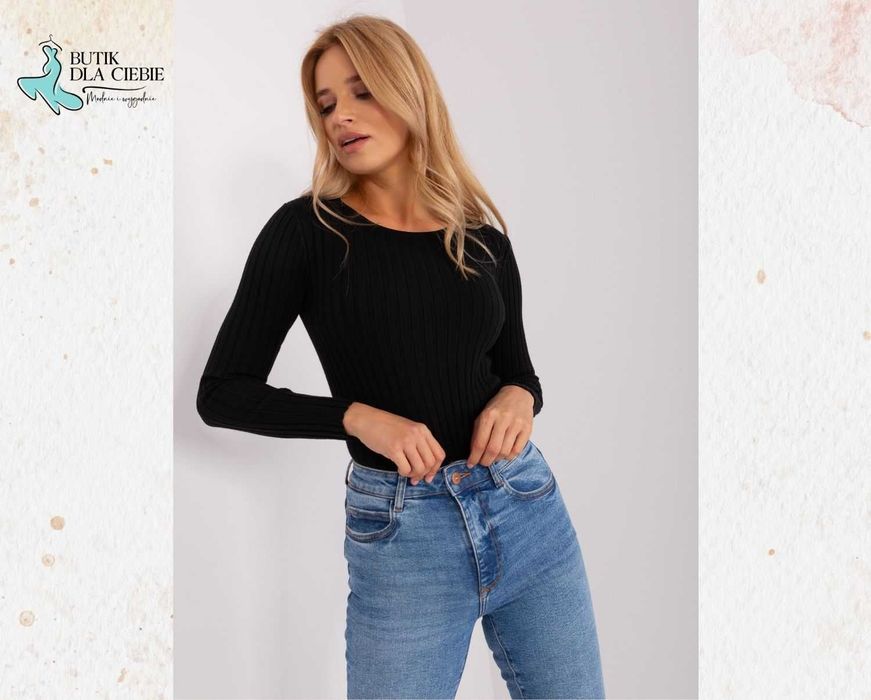 -> Klasyczny Czarny sweter damski / P-M / Rozmiar: M/L