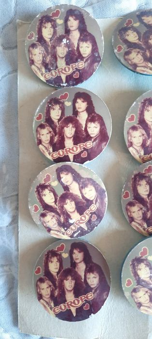 Przypinki broszki PRL zespół Europe