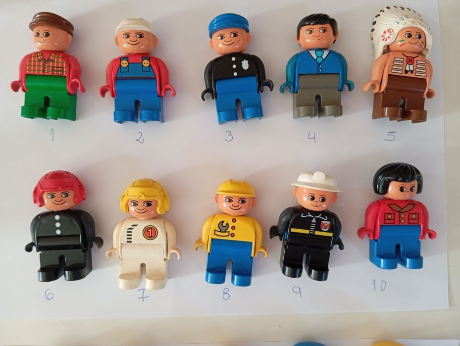 Peças Lego animais e figuras