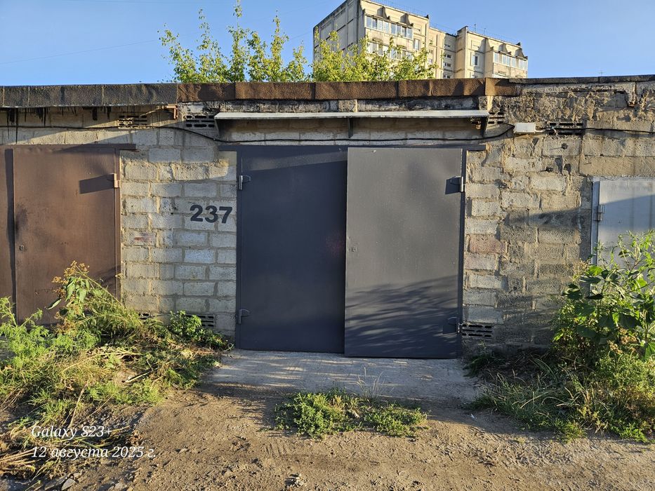 Продам гараж Песочин Мобиль