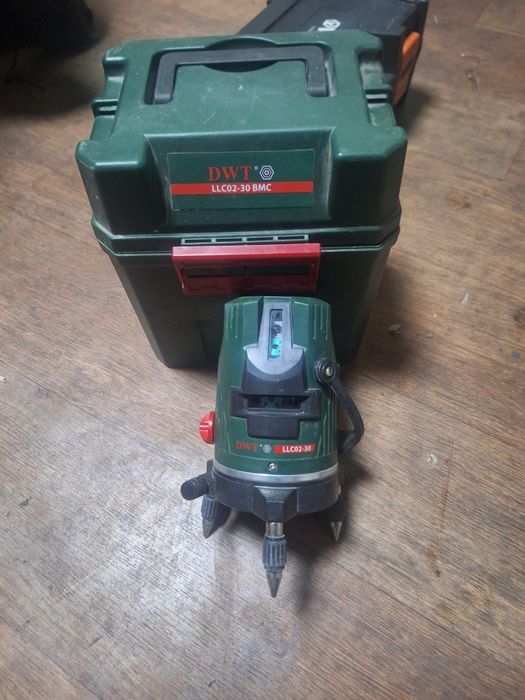 Продам лазерный уровень под ремонт