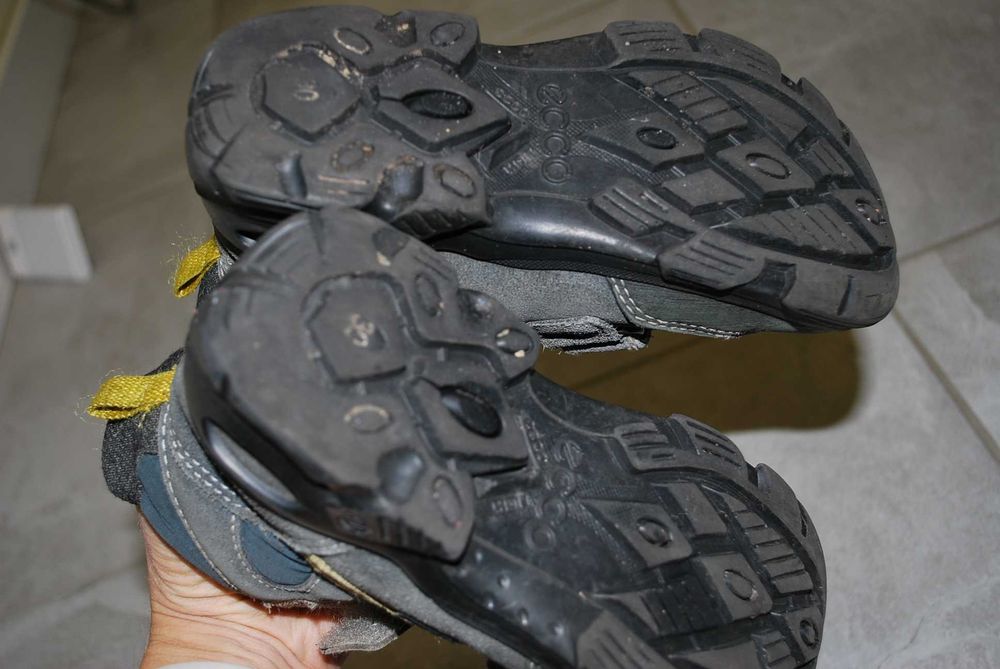 buty zimowe trzewiki Ecco 30 gore-tex