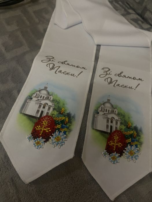 бант на кошик вишитий бісером