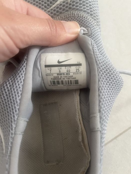 Adidasy Nike szare